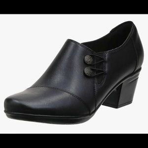 CLARKS Warren Black Leather Slip On Loafer women’s size 8 W